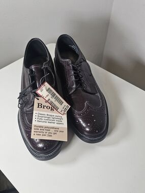 Classic Brogue Leather Dress Shoes - Men's Burgundy